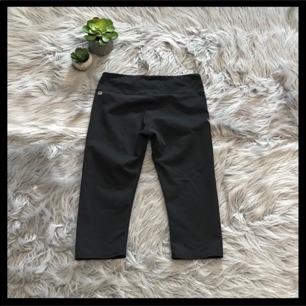 Fabletics Lima Capri Black Compression Pants Xs - image 7
